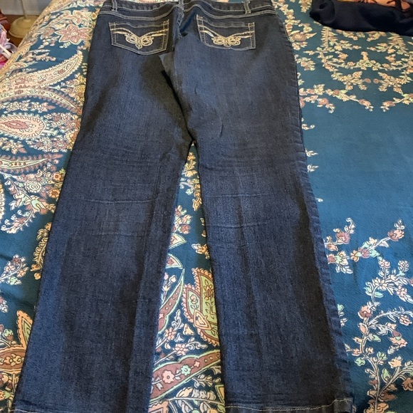 D Jeans‎ - Picture 4 of 5
